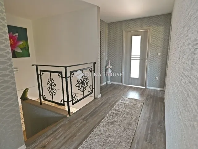 Eladó ház Pécs, Mecsekoldal 147 nm