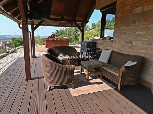 Eladó ház Pécs, Mecsekoldal 147 nm