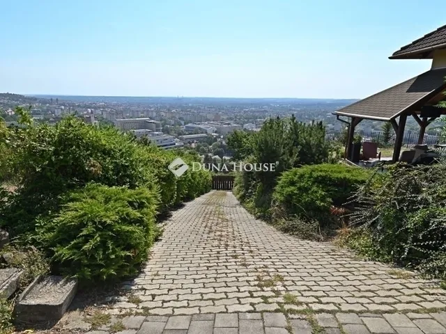 Eladó ház Pécs, Mecsekoldal 147 nm
