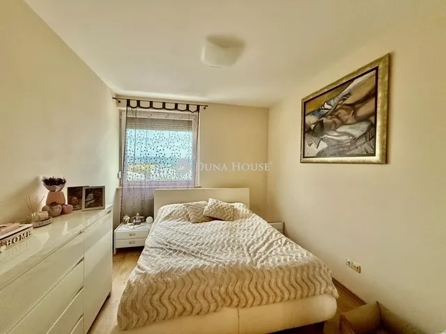 Eladó lakás Pécs, Kertváros 72 nm