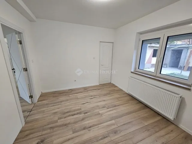 Eladó ház Pécs, Kertváros 65 nm