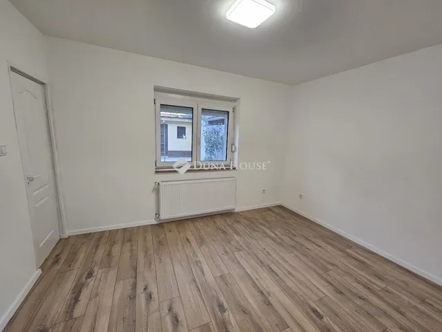 Eladó ház Pécs, Kertváros 65 nm
