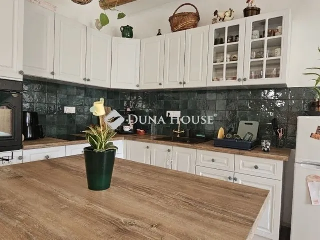 Eladó ház Baksa 100 nm