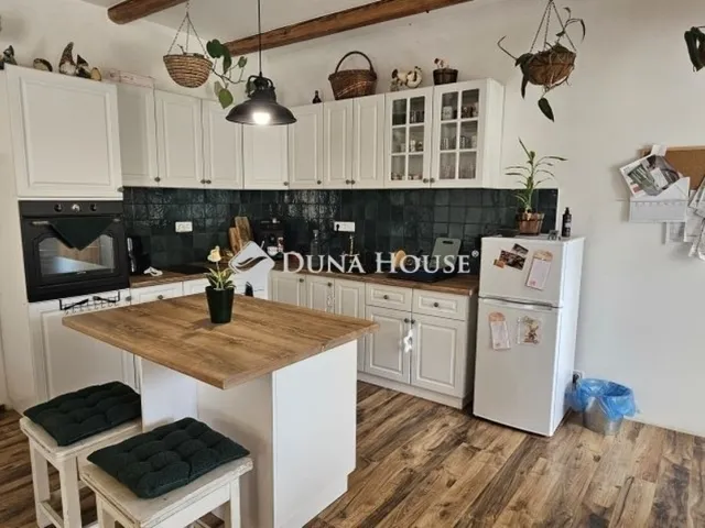 Eladó ház Baksa 100 nm