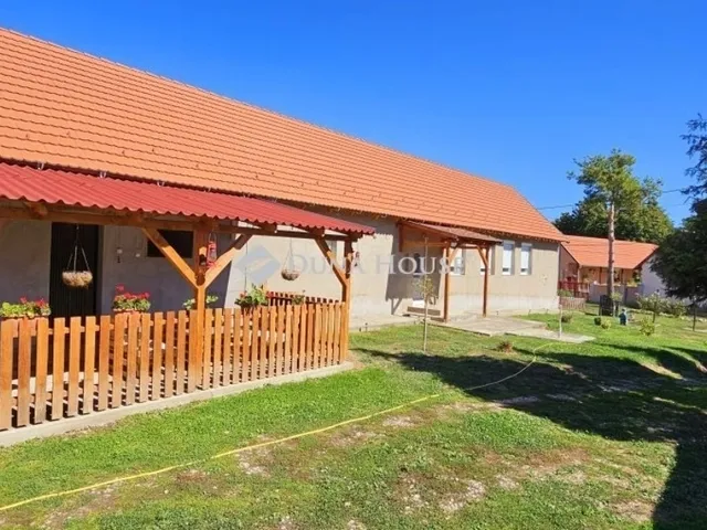 Eladó ház Baksa 126 nm