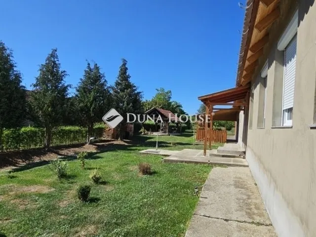 Eladó ház Baksa 126 nm