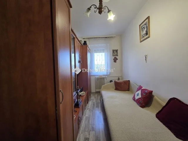 Eladó lakás Komló 46 nm