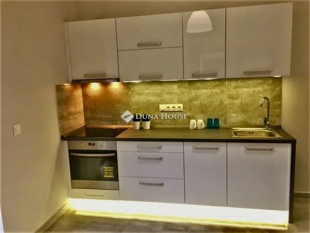 Eladó lakás Pécs 89 nm