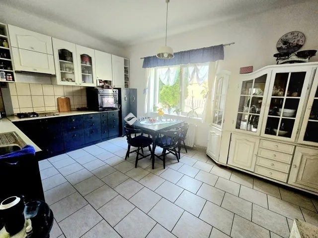 Eladó ház Pécs, Kertváros 168 nm