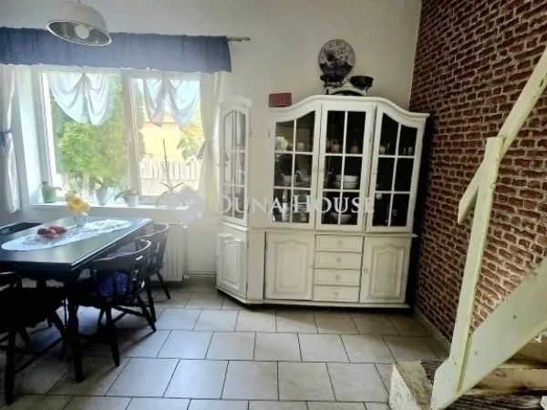 Eladó ház Pécs, Kertváros 168 nm