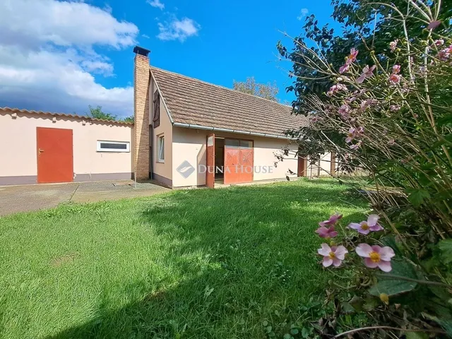 Eladó ház Szaporca 87 nm