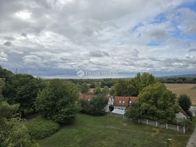 Eladó lakás Pécs, Kertváros 50 nm