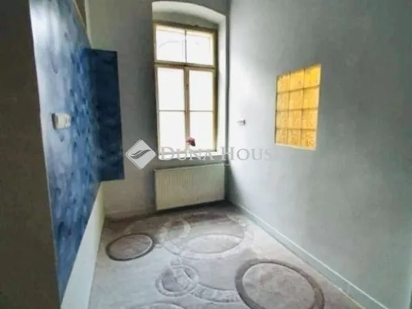 Eladó lakás Pécs, Belváros 63 nm