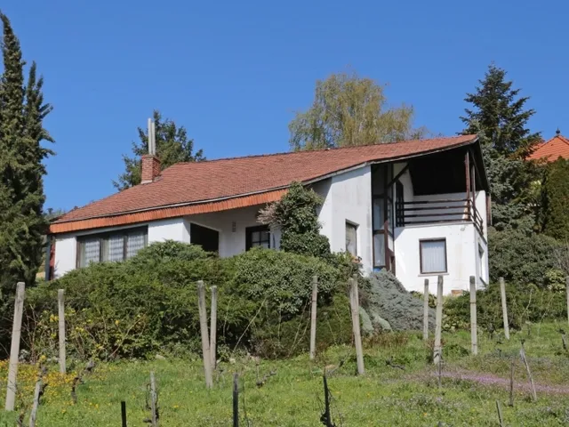 Eladó ház Pécs, Mecsekoldal 298 nm