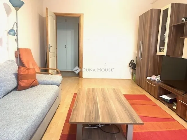 Eladó lakás Pécs, Kertváros 74 nm