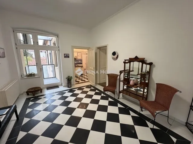 Eladó lakás Pécs, Belváros 104 nm