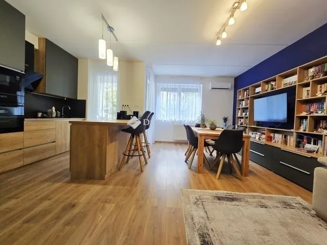 Eladó lakás Pécs, Kertváros 56 nm