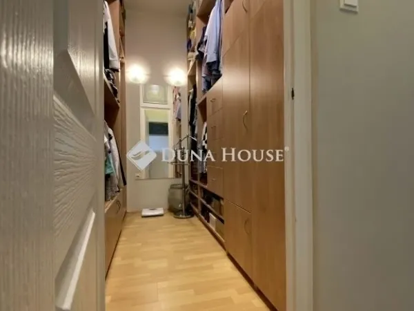 Eladó lakás Pécs, Belváros 63 nm