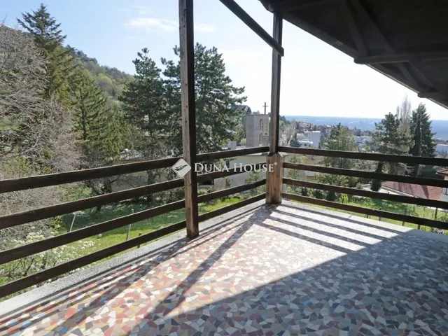 Eladó ház Pécs 200 nm