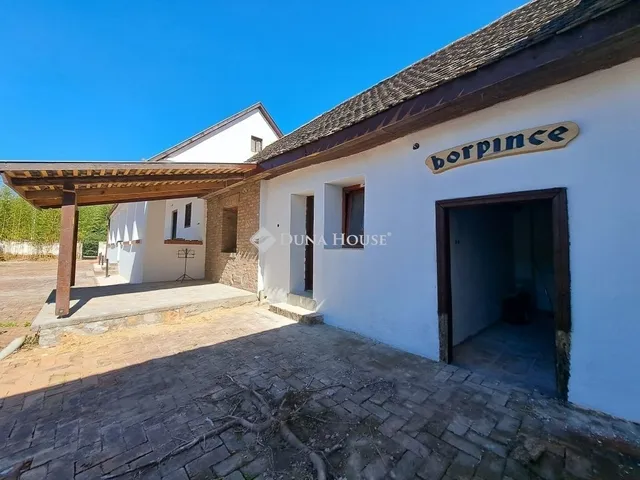 Eladó ház Kásád 67 nm