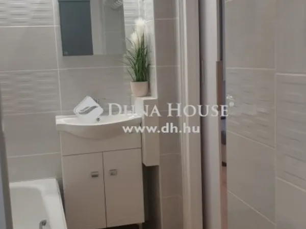 Eladó lakás Pécs 55 nm