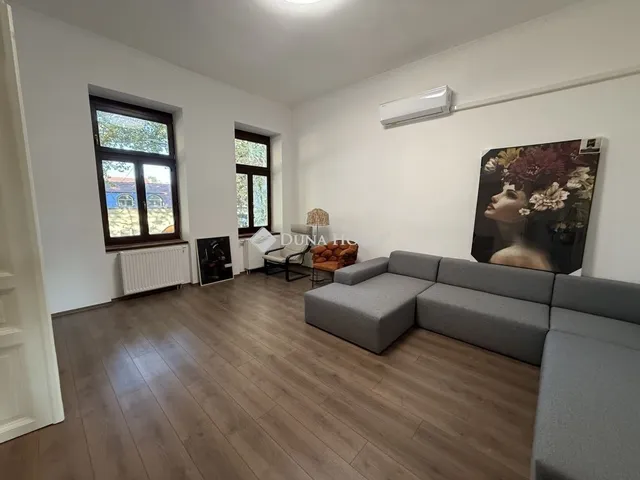 Eladó lakás Pécs, Belváros 54 nm