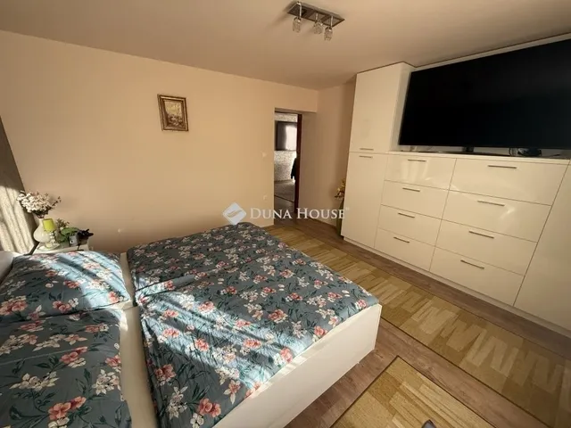 Eladó ház Pécs, Somogy 199 nm