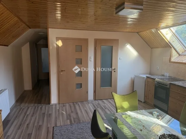 Eladó ház Pécs, Somogy 199 nm