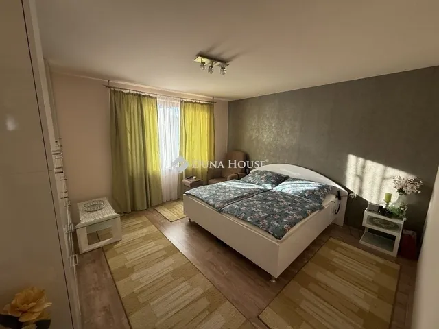 Eladó ház Pécs, Somogy 199 nm