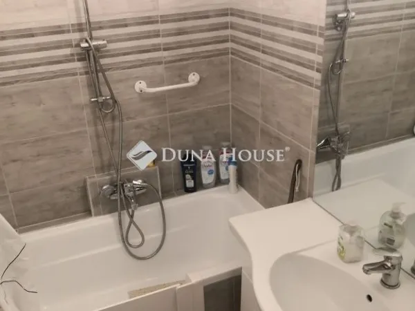 Eladó lakás Pécs, Kertváros 50 nm