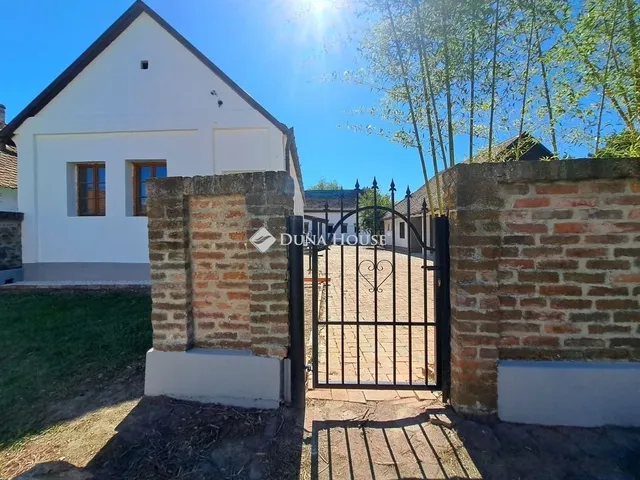 Eladó ház Kásád 67 nm