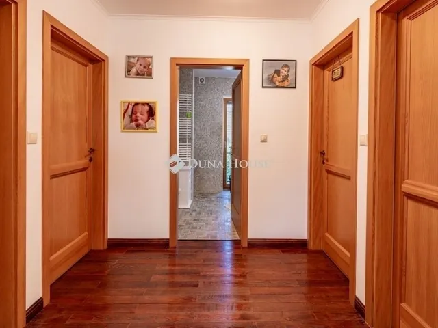 Eladó ház Pécs 300 nm