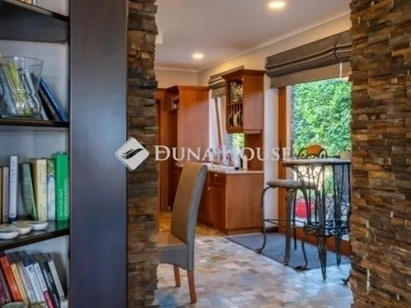 Eladó ház Pécs 300 nm