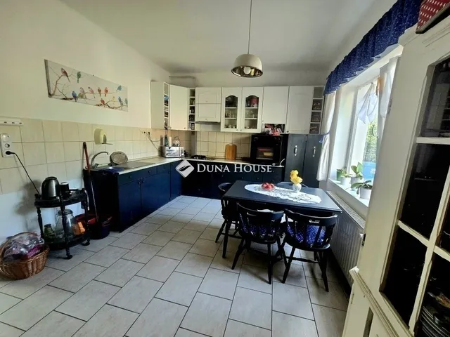 Eladó ház Pécs 168 nm