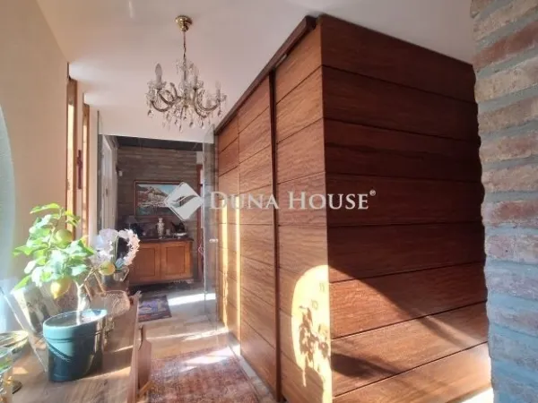 Eladó ház Pécs, Tettye 153 nm