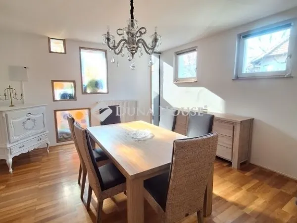 Eladó ház Pécs, Tettye 153 nm