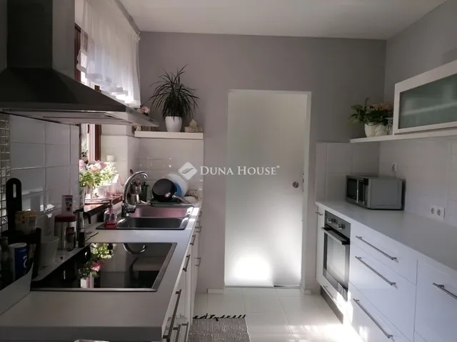 Eladó ház Pécs, Egyetemváros 90 nm