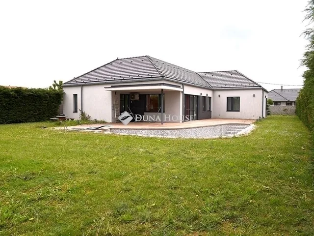 Eladó ház Nagykozár 156 nm