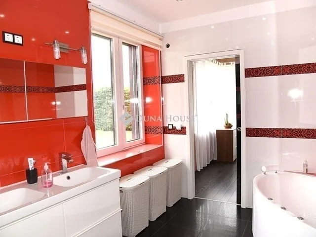 Eladó ház Nagykozár 156 nm