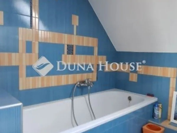 Eladó ház Pécs, Donátus 179 nm