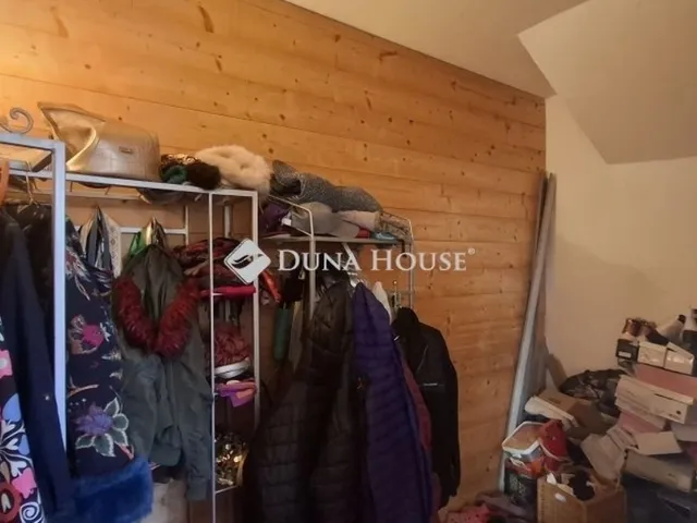 Eladó ház Pécs, Donátus 179 nm