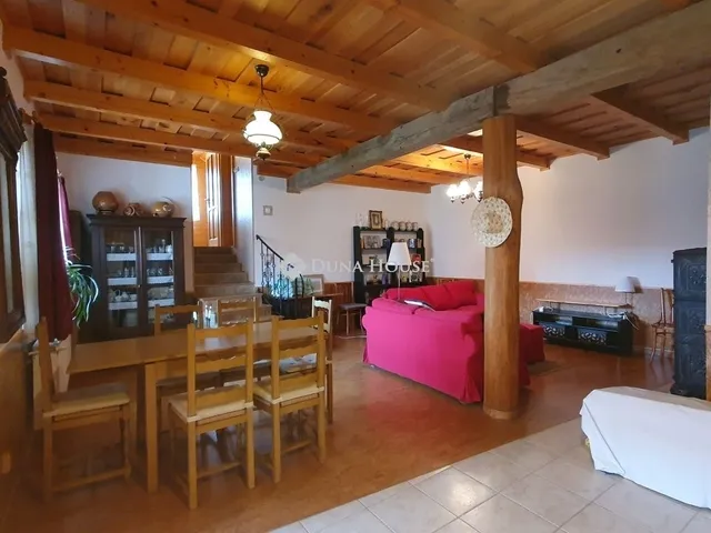 Eladó ház Cserkút 189 nm