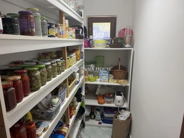 Eladó ház Pécs, Somogy 199 nm