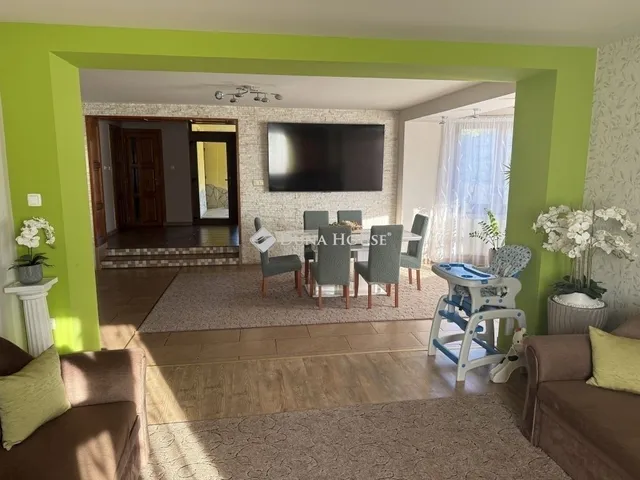 Eladó ház Pécs, Somogy 199 nm