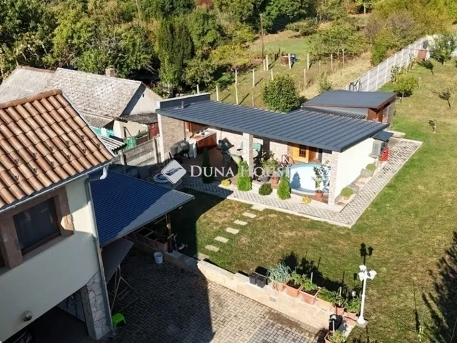 Eladó ház Pécs, Somogy 199 nm