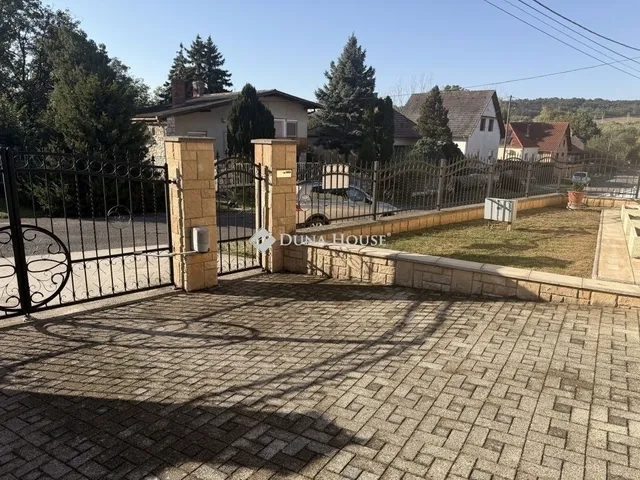 Eladó ház Pécs, Somogy 199 nm