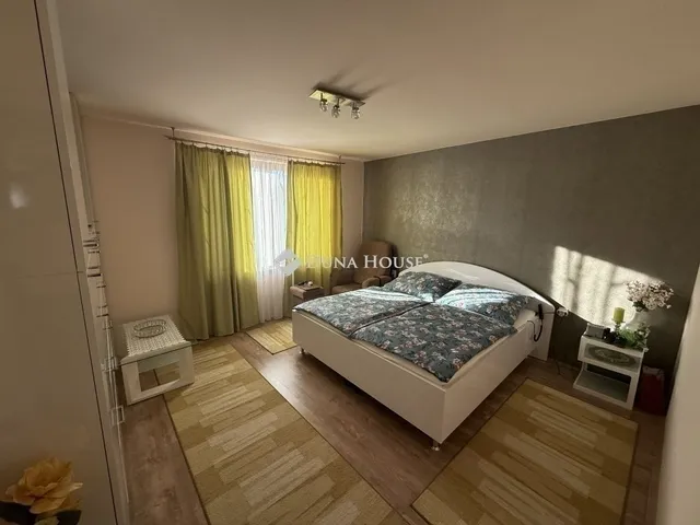 Eladó ház Pécs, Somogy 199 nm