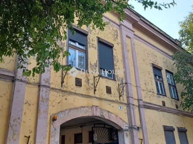 Eladó lakás Pécs, Belváros 30 nm