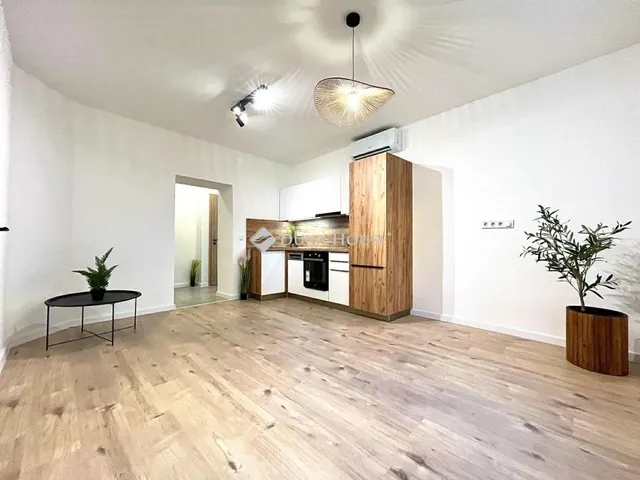 Eladó lakás Pécs, Belváros 62 nm