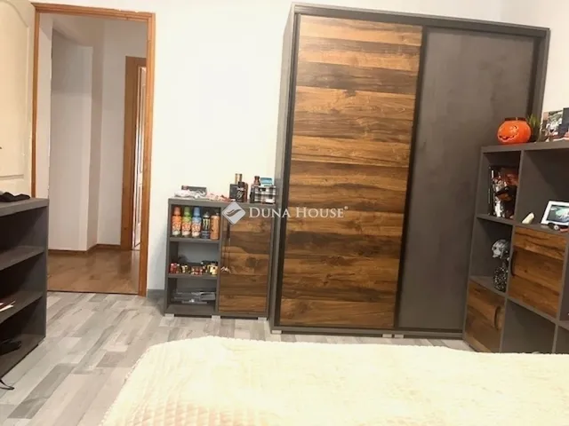 Eladó lakás Pécs 74 nm